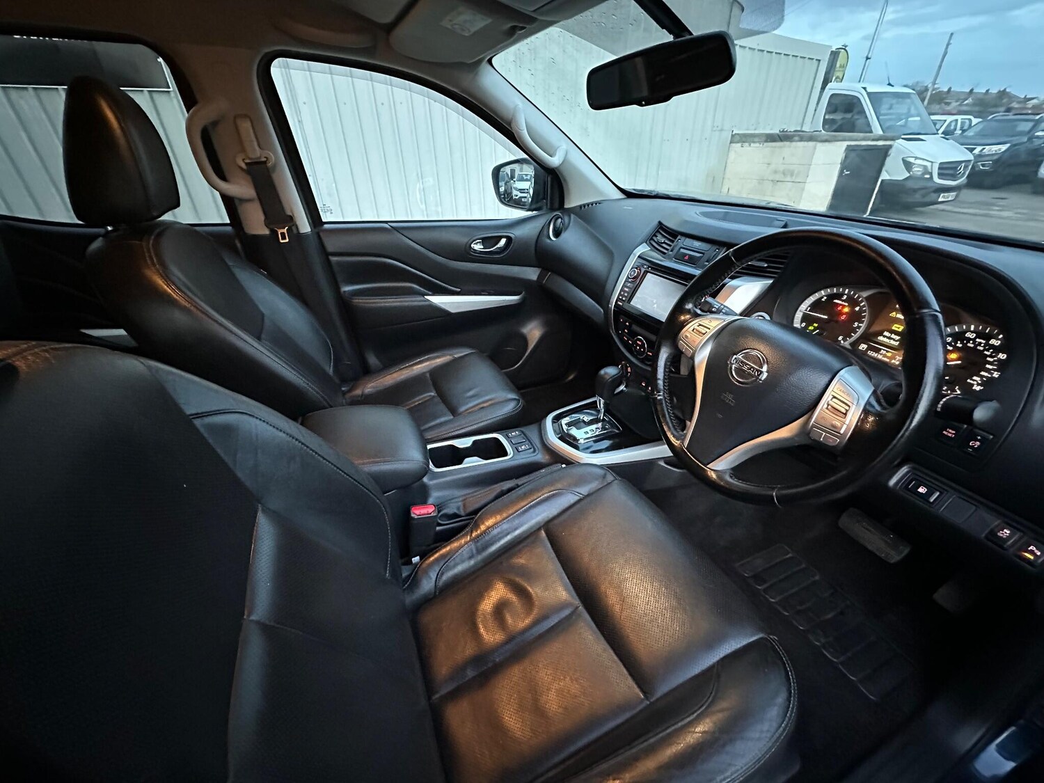 Used Nissan Navara 2018 for sale - 76549879: Photo 36