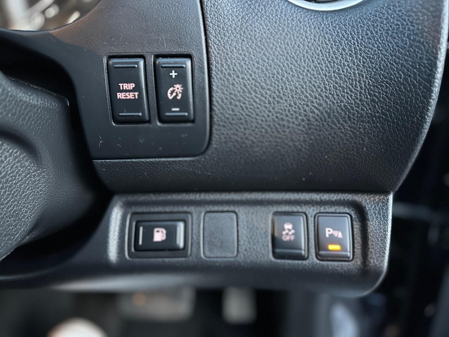 Used Nissan Navara 2018 for sale - 76549879: Photo 38