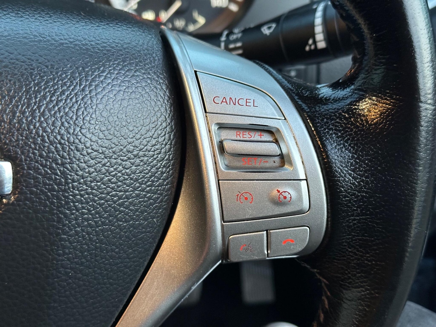 Used Nissan Navara 2018 for sale - 76549879: Photo 39