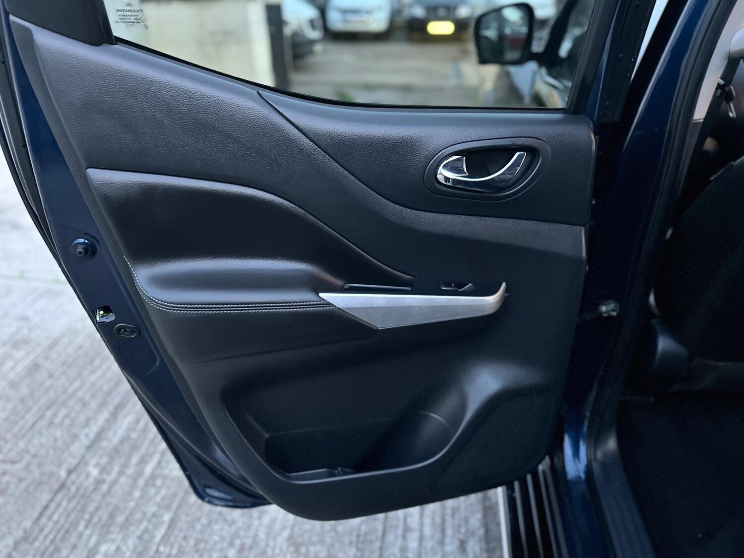 Used Nissan Navara 2018 for sale - 76549879: Photo 56