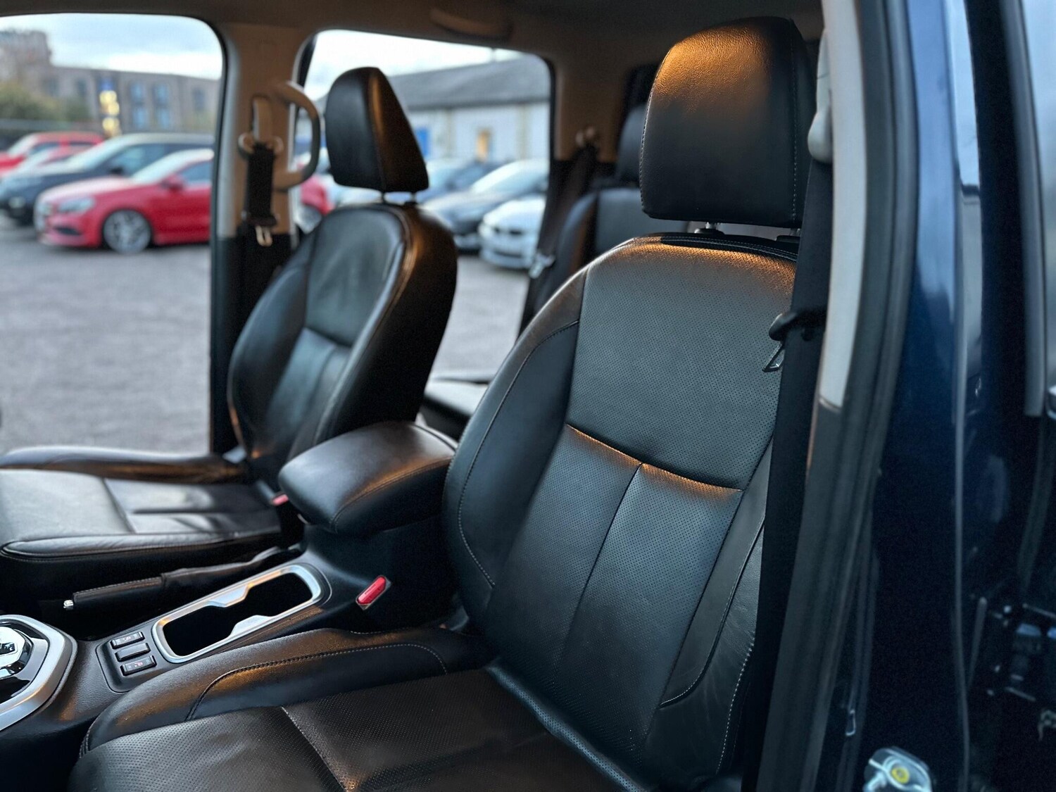 Used Nissan Navara 2018 for sale - 76549879: Photo 62