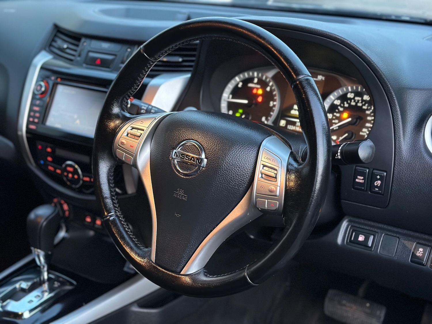 Used Nissan Navara 2018 for sale - 76549879: Photo 9