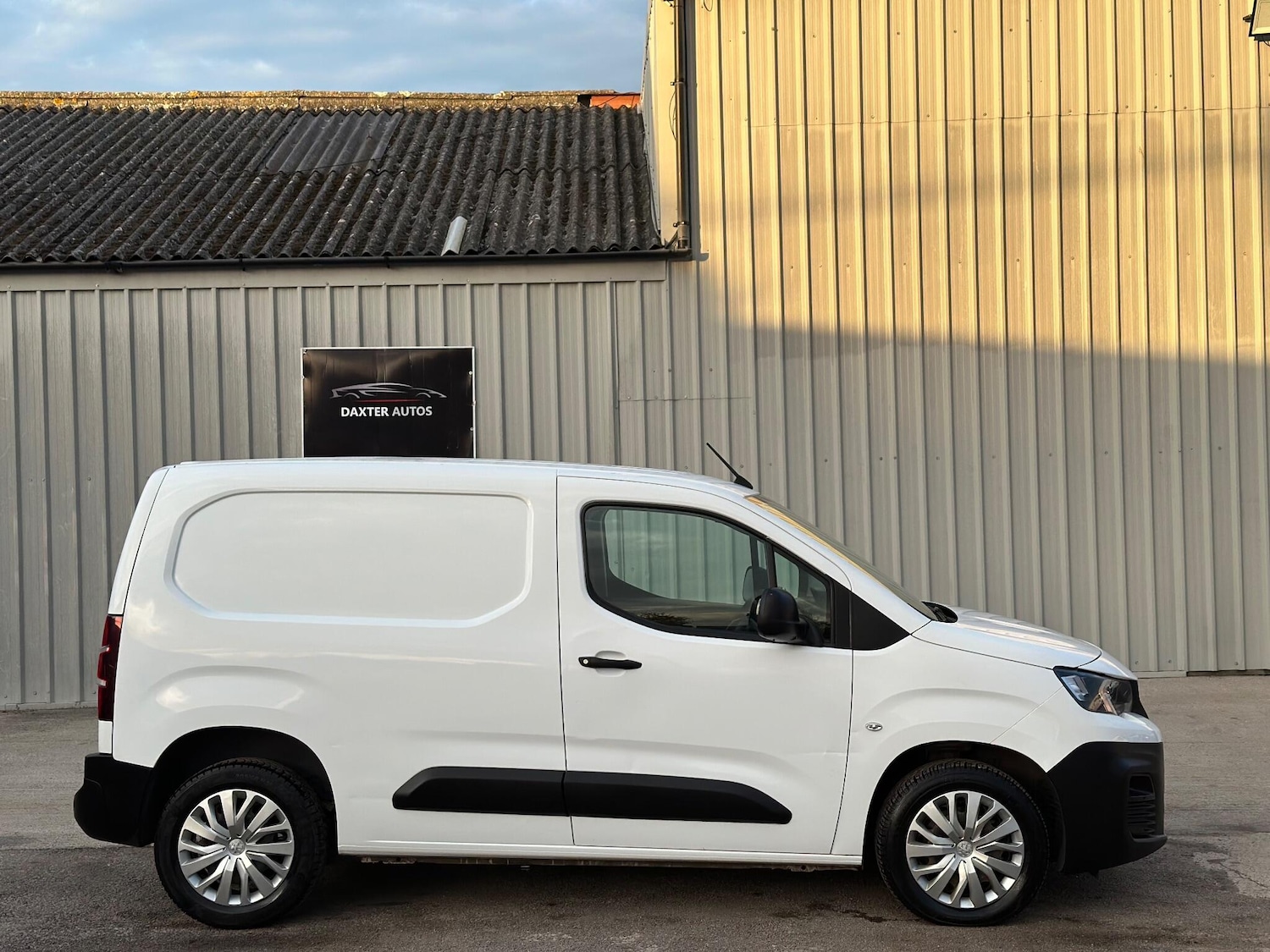 Used Peugeot Partner 2020 for sale - 76499470: Photo 21