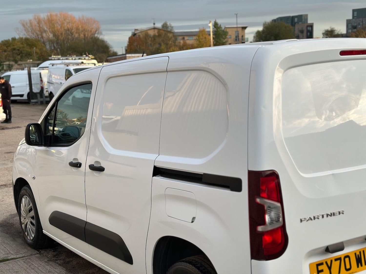 Used Peugeot Partner 2020 for sale - 76499470: Photo 27