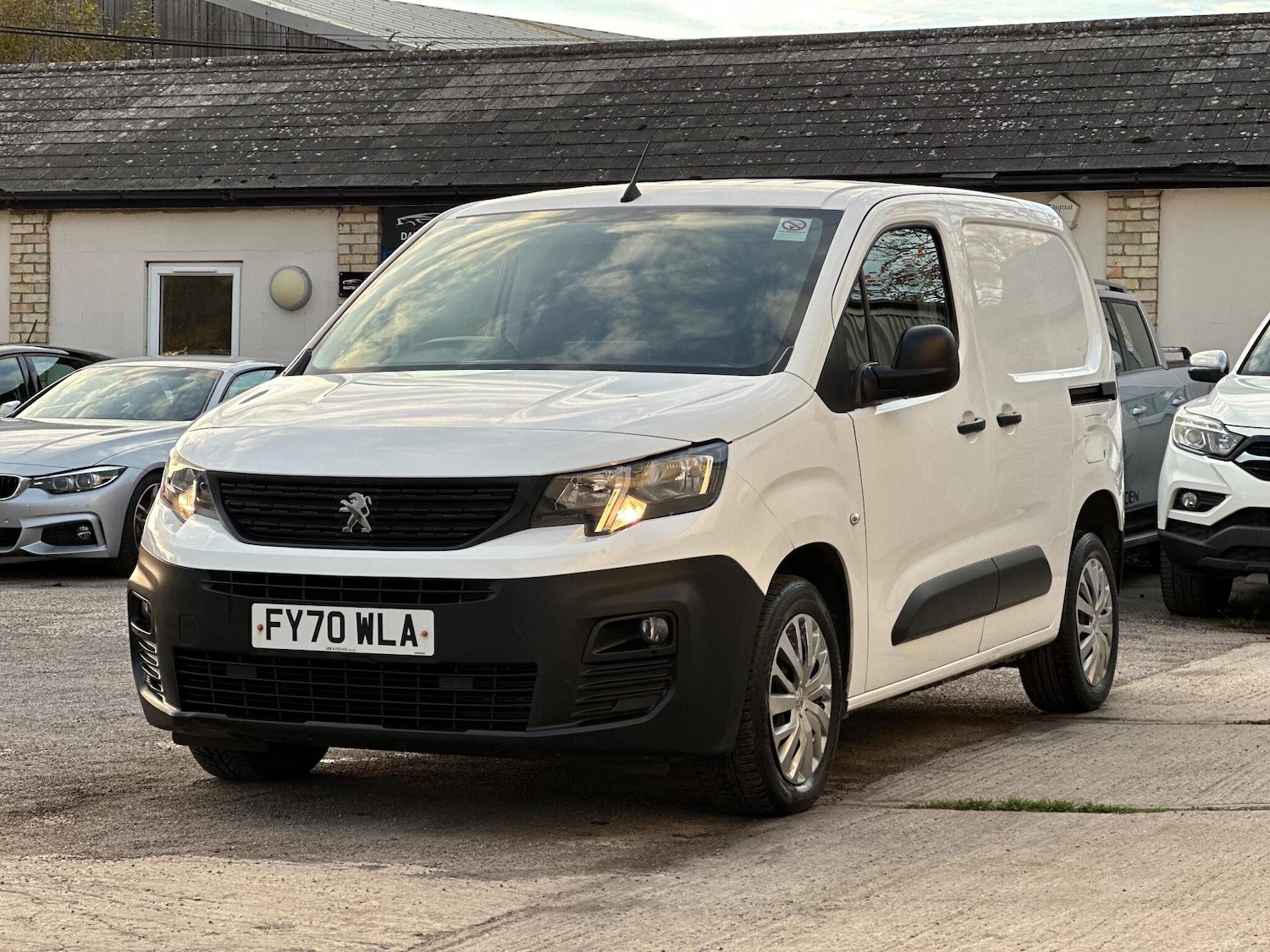 Used Peugeot Partner 2020 for sale - 76499470: Photo 3