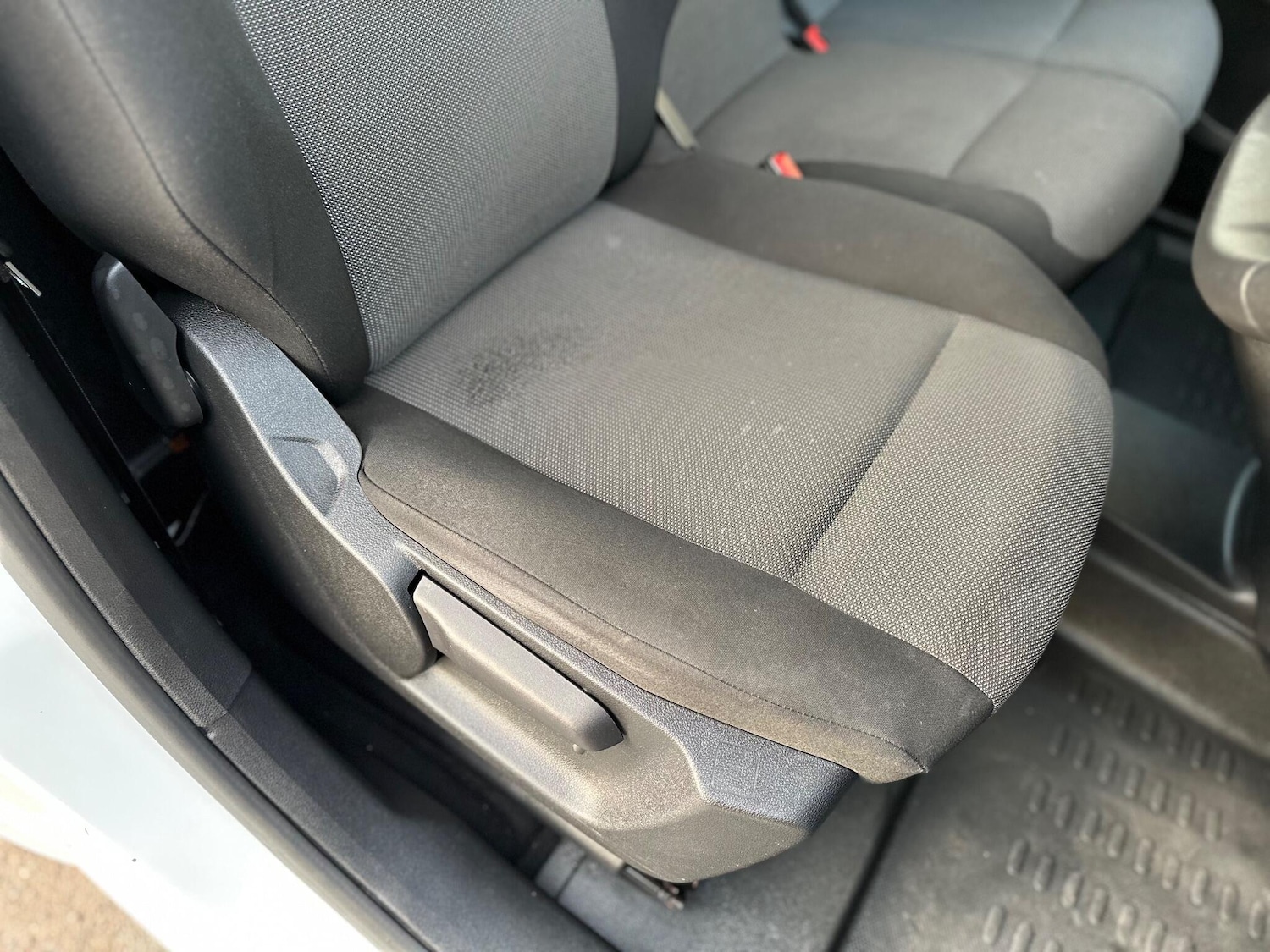 Used Peugeot Partner 2020 for sale - 76499470: Photo 31