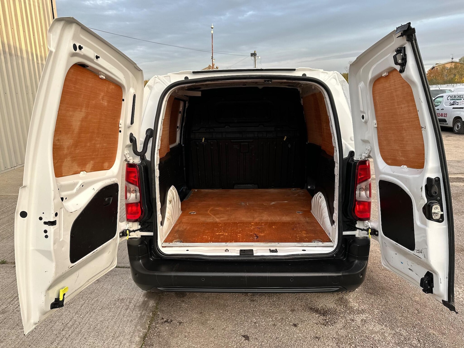 Used Peugeot Partner 2020 for sale - 76499470: Photo 38