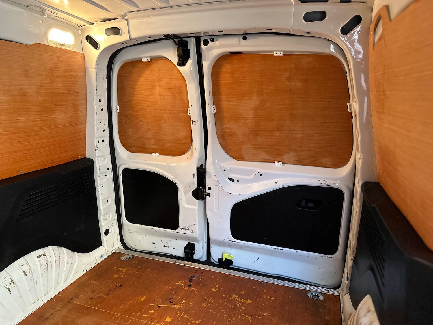 Used Peugeot Partner 2020 for sale - 76499470: Photo 46