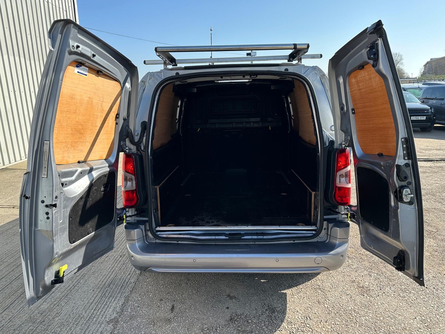 Used Vauxhall Combo 2019 for sale - 77808338: Photo 40