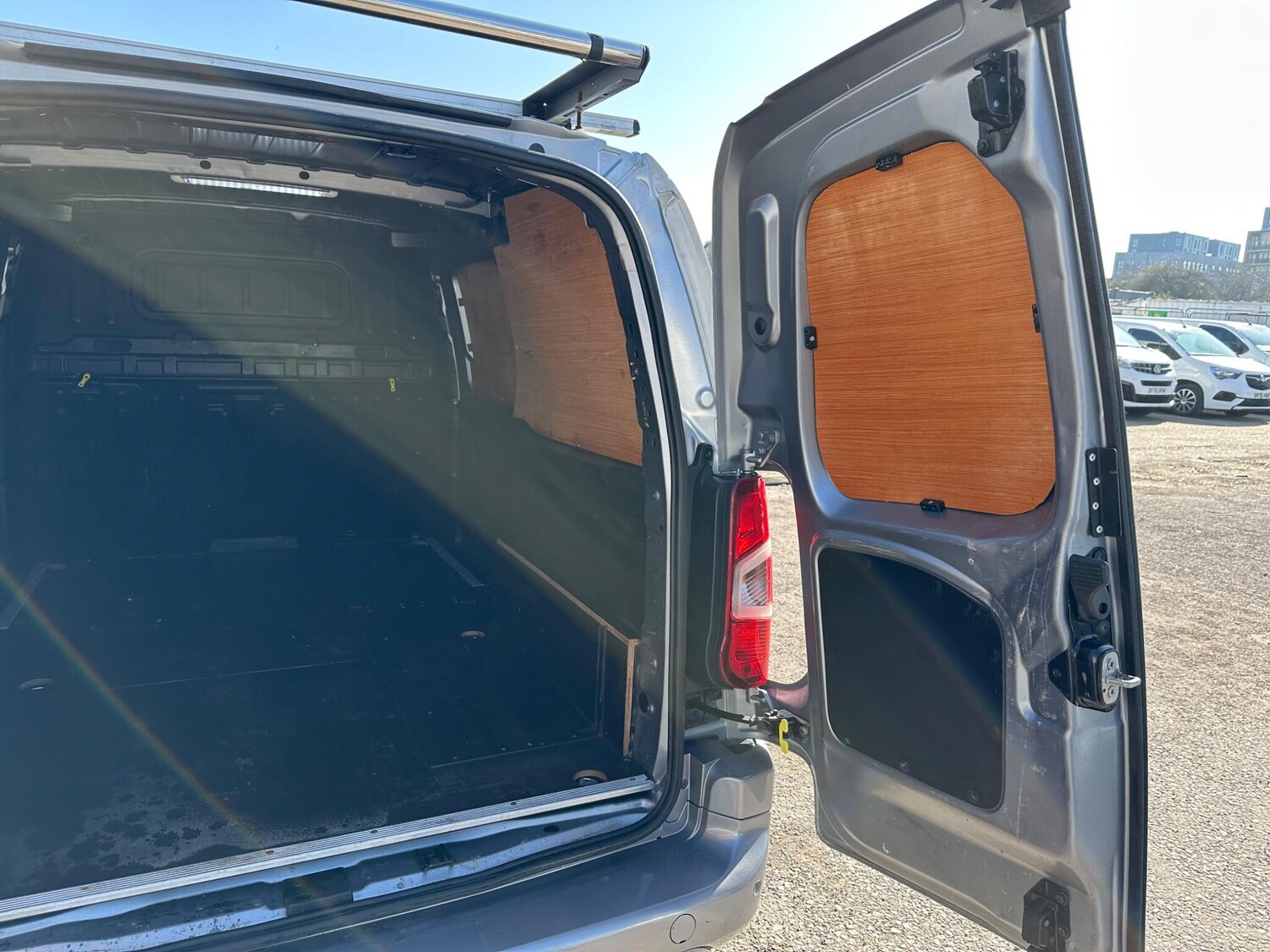 Used Vauxhall Combo 2019 for sale - 77808338: Photo 43