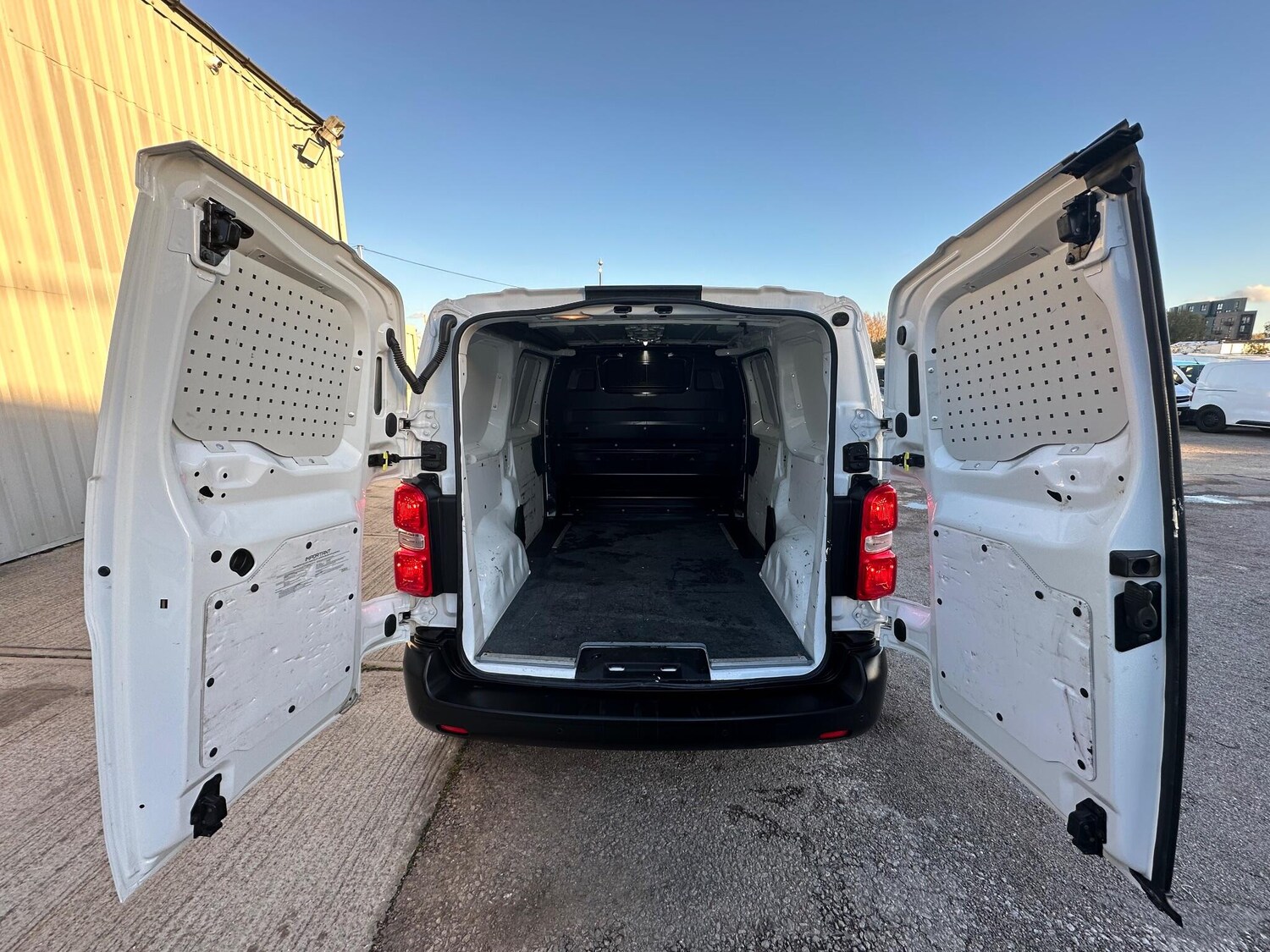 Used Vauxhall Vivaro 2022 for sale - 76473041: Photo 45