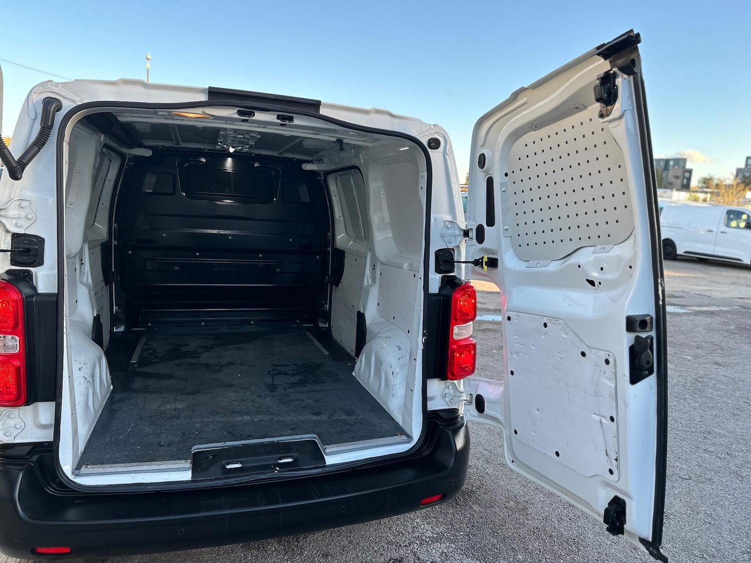 Used Vauxhall Vivaro 2022 for sale - 76473041: Photo 46