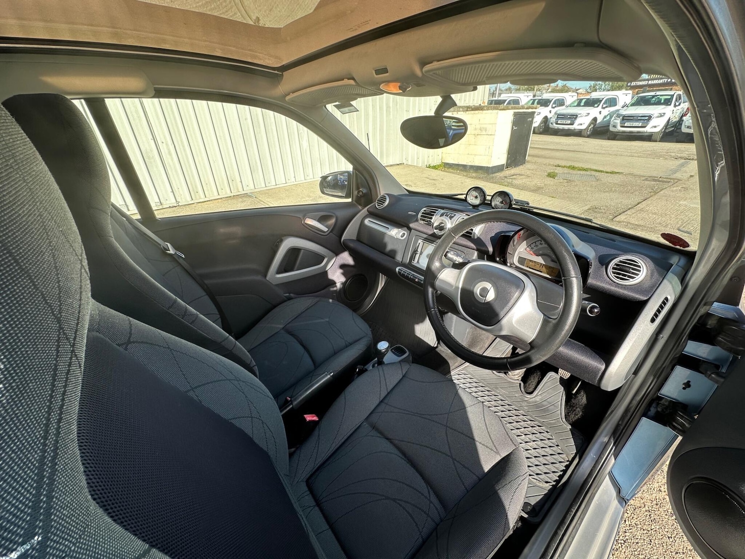 Used smart fortwo 2011 for sale - 78047637: Photo 32