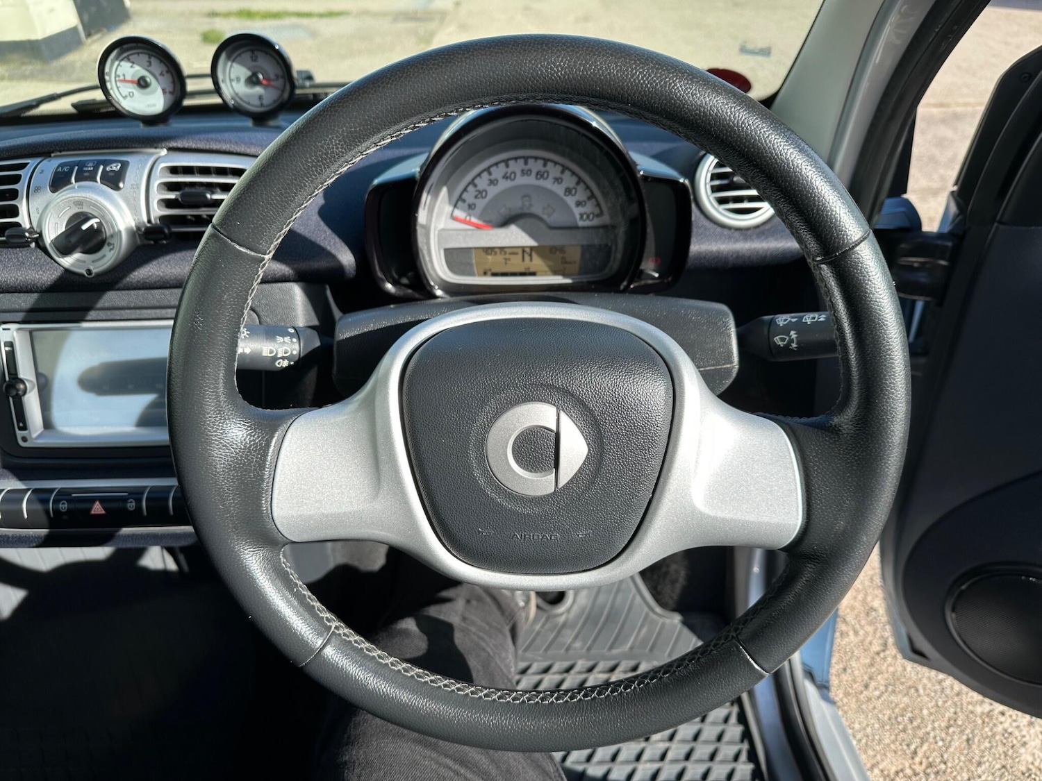 Used smart fortwo 2011 for sale - 78047637: Photo 9