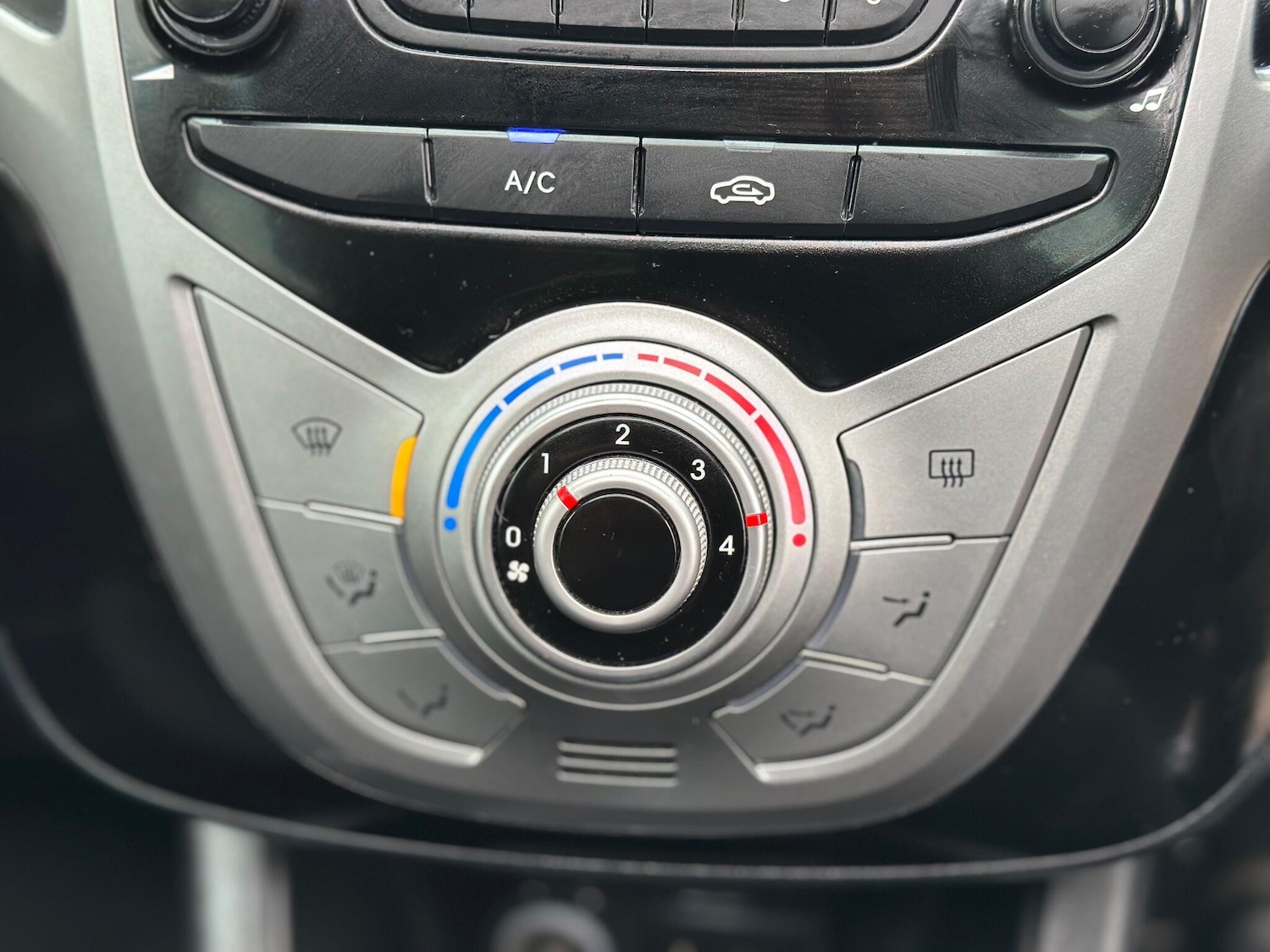 Used Hyundai Ix20 2014 for sale - 77377195: Photo 39