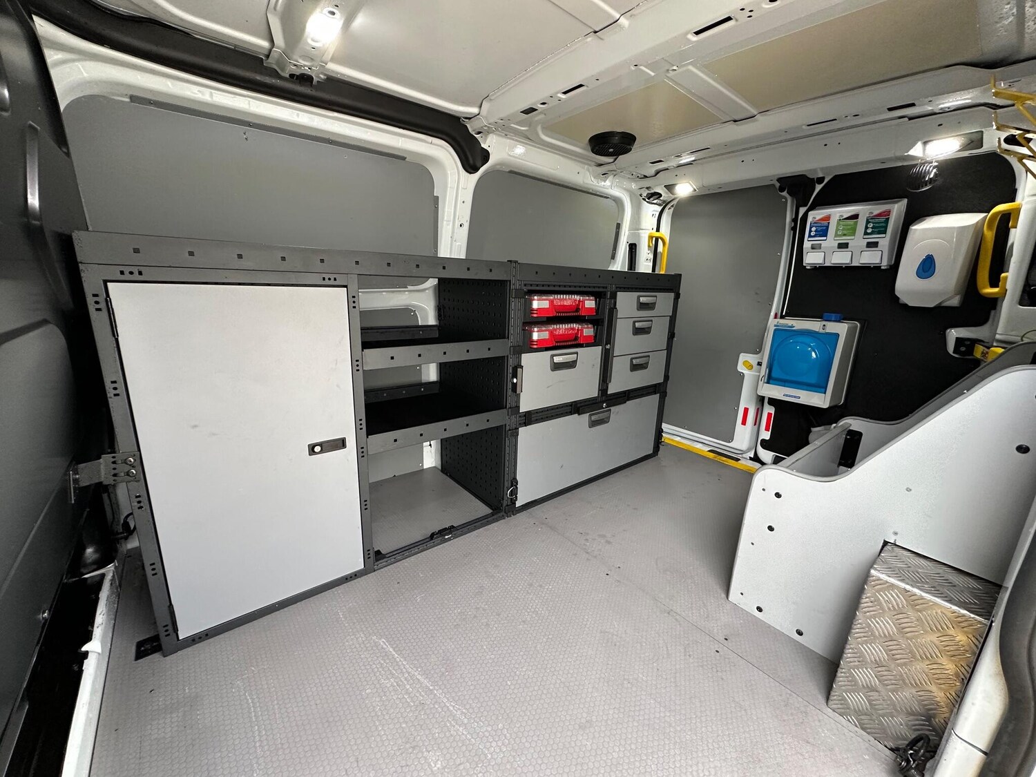Used Ford Transit Custom 2018 for sale - 76337293: Photo 13
