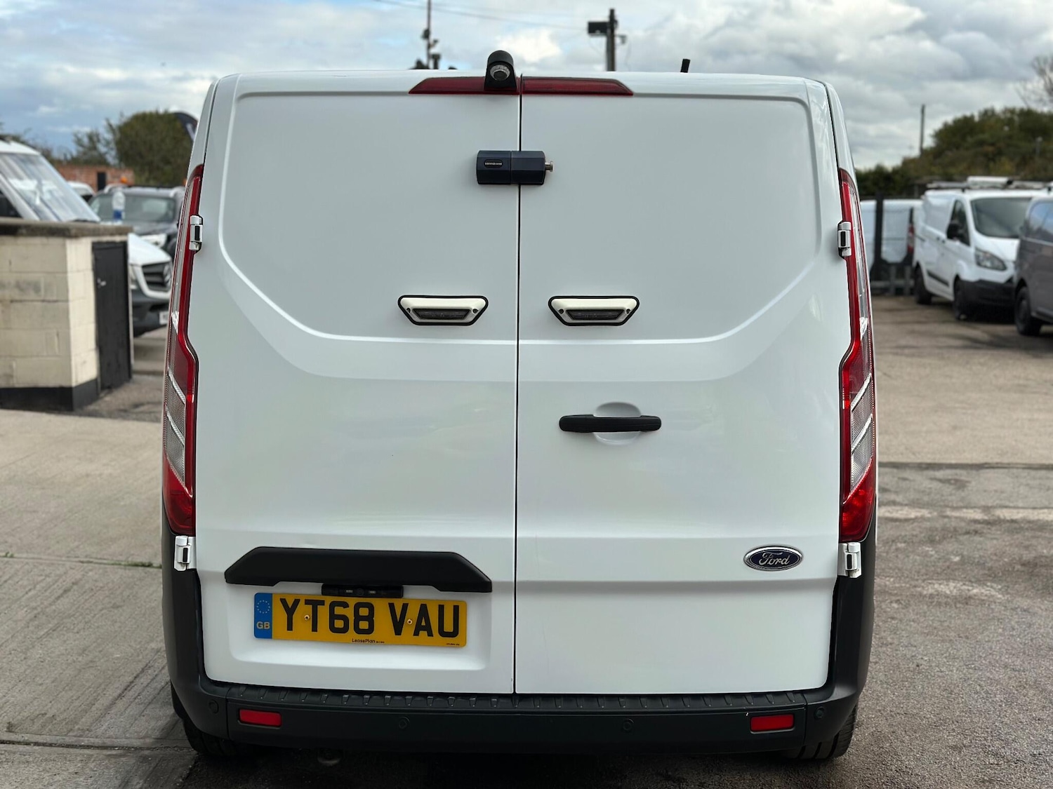 Used Ford Transit Custom 2018 for sale - 76337293: Photo 17