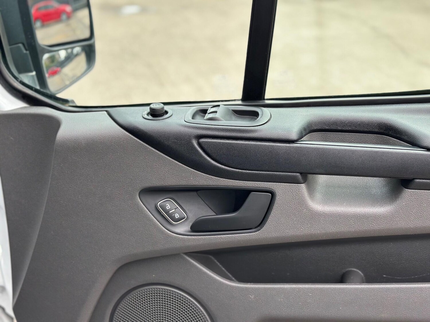Used Ford Transit Custom 2018 for sale - 76337293: Photo 29