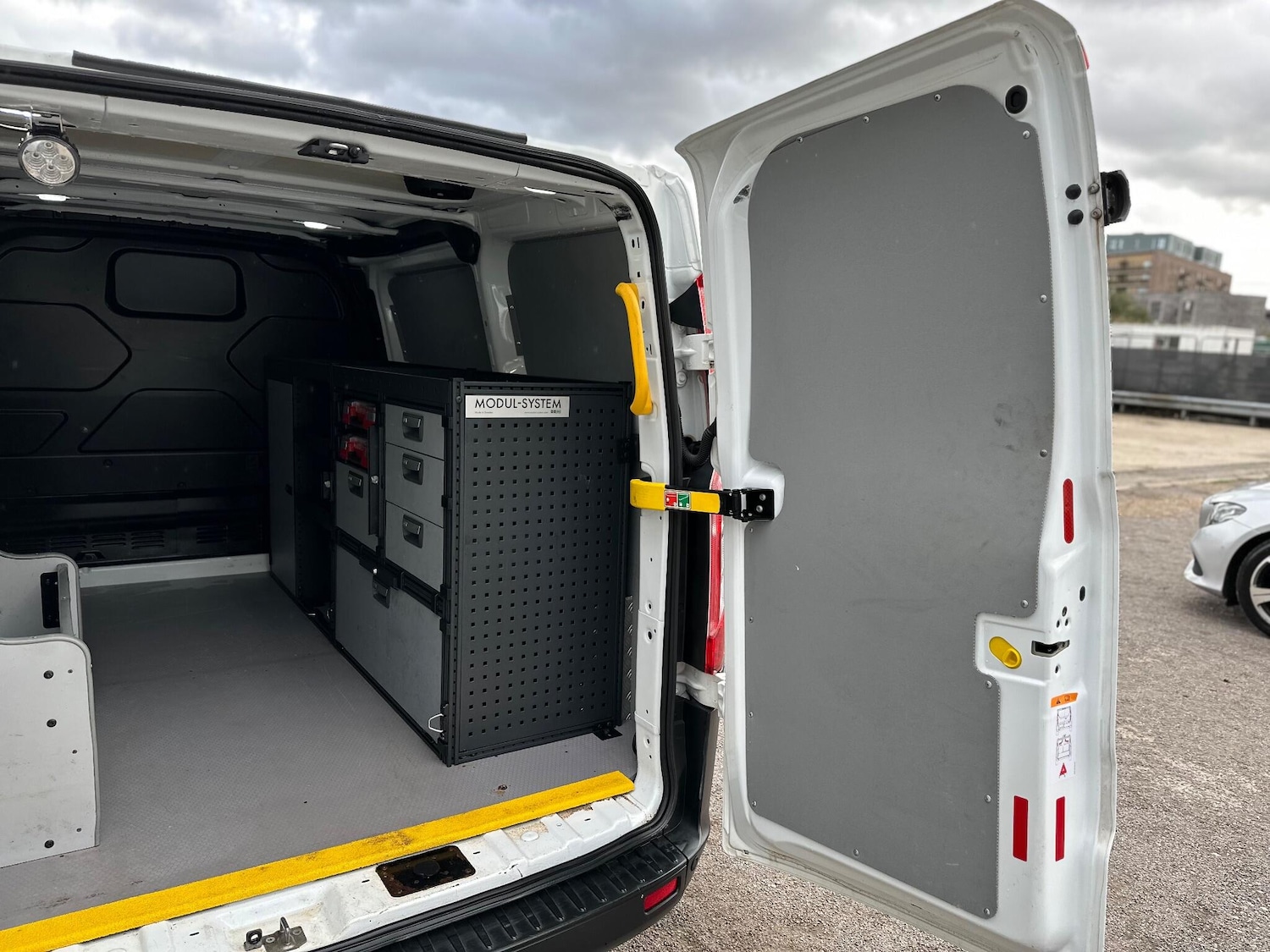 Used Ford Transit Custom 2018 for sale - 76337293: Photo 41