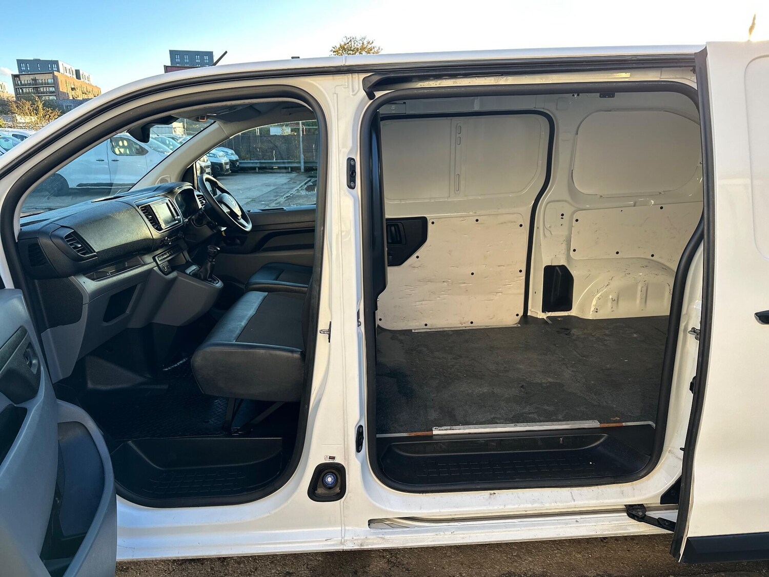 Used Vauxhall Vivaro 2022 for sale - 76994871: Photo 14