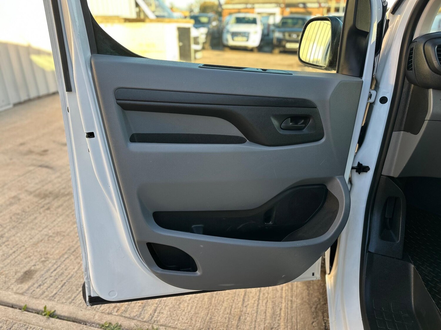 Used Vauxhall Vivaro 2022 for sale - 76994871: Photo 52