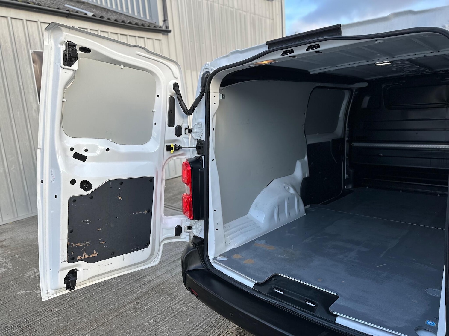 Used Vauxhall Vivaro 2021 for sale - 77237757: Photo 49