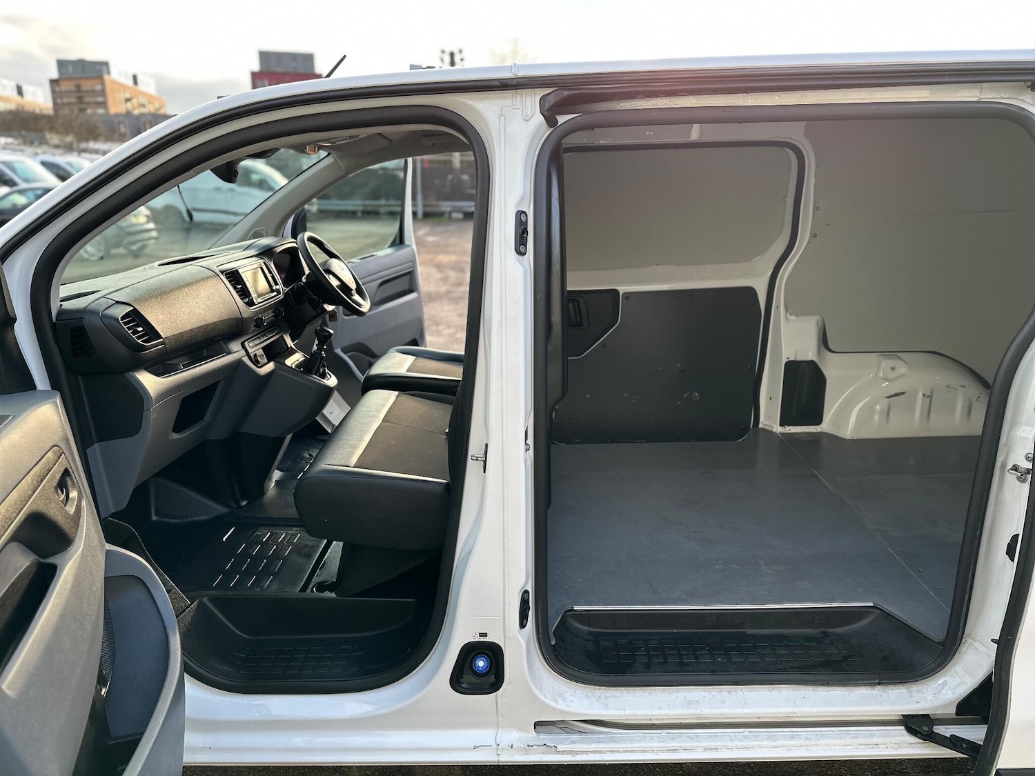 Used Vauxhall Vivaro 2021 for sale - 77237757: Photo 52