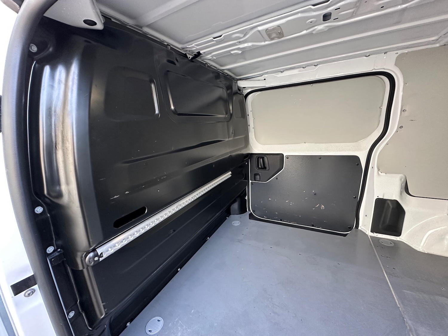 Used Vauxhall Vivaro 2021 for sale - 77237757: Photo 53