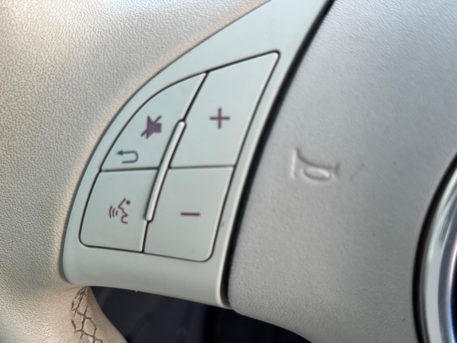 Used Fiat 500 2014 for sale - 77560013: Photo 32