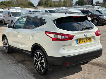 Used Nissan Qashqai 2015 for sale - 75670777: Photo