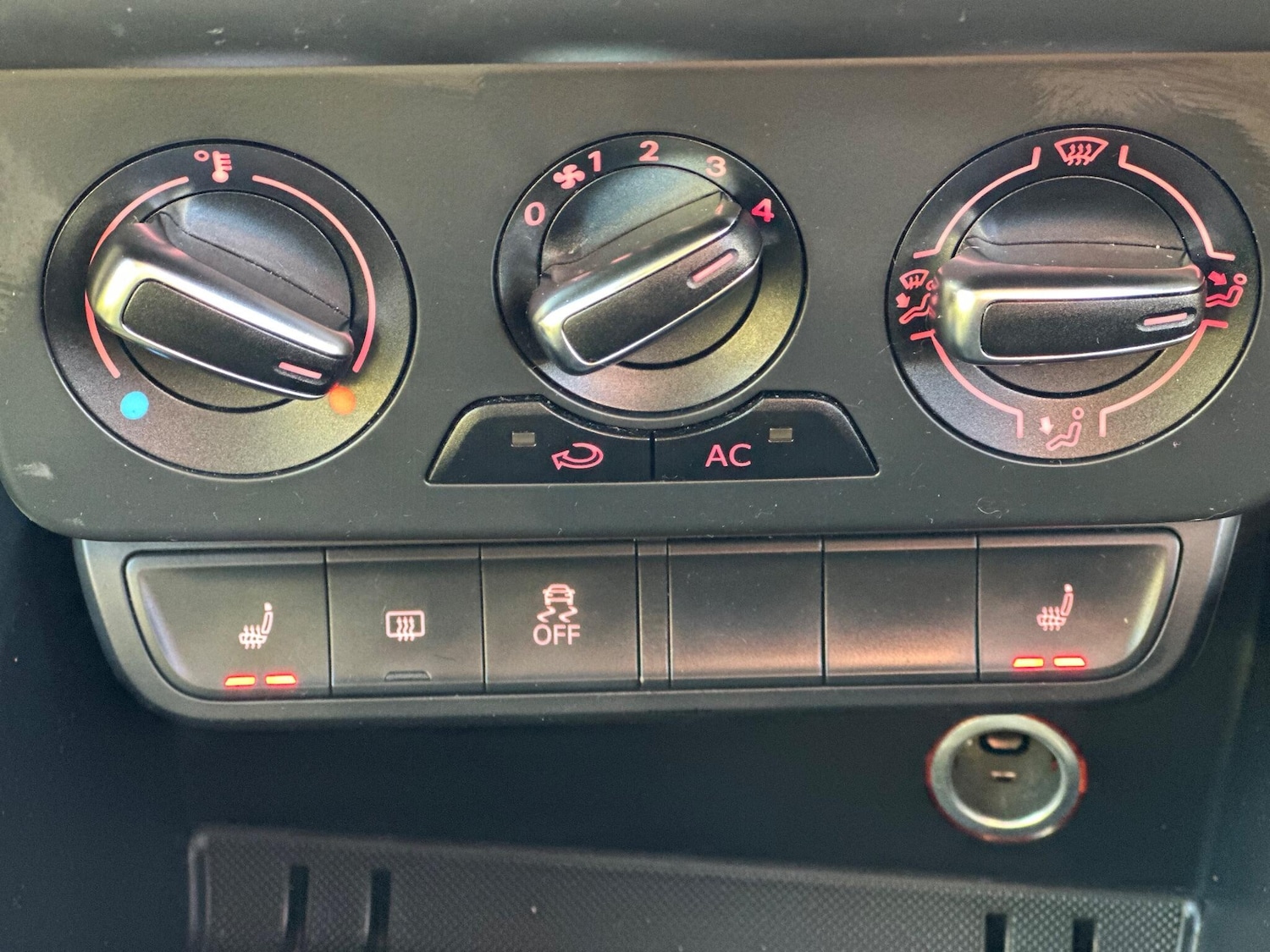 Used Audi A1 2013 for sale - 77237840: Photo 31