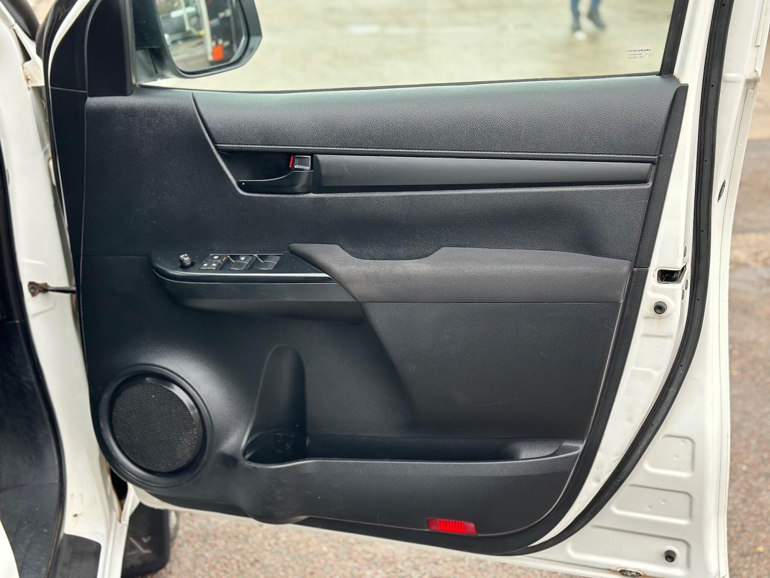 Used Toyota Hilux for sale - 77291294: Photo 28