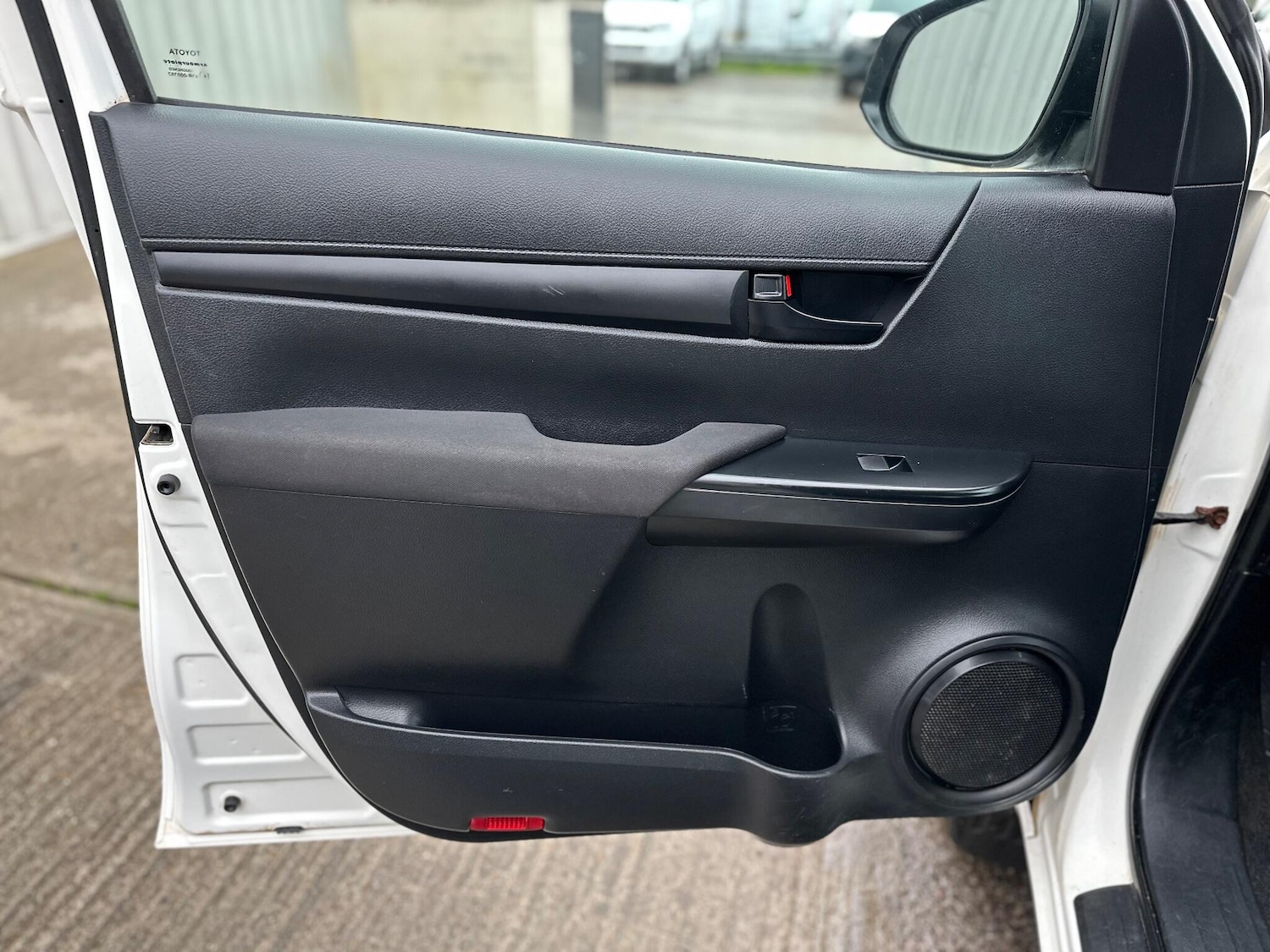 Used Toyota Hilux for sale - 77291294: Photo 52