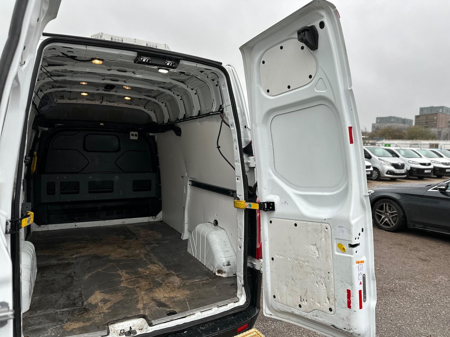 Used Ford Transit Custom 2018 for sale - 76990949: Photo 42