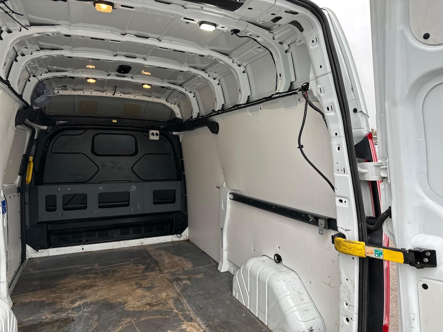 Used Ford Transit Custom 2018 for sale - 76990949: Photo 45