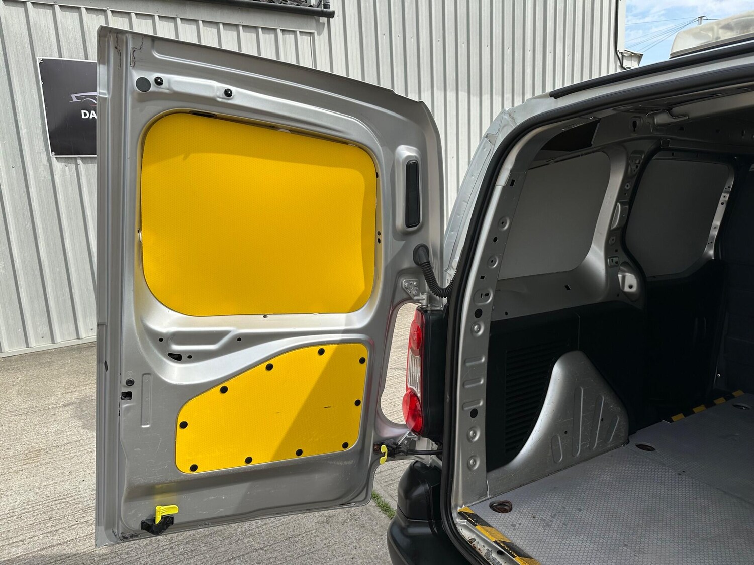 Used Peugeot Partner for sale - 78184965: Photo 40