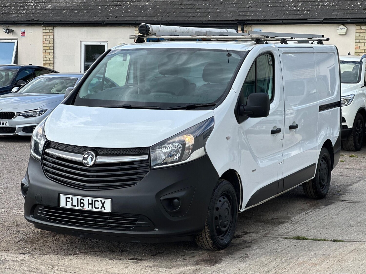 Used Vauxhall Vivaro 2016 for sale - 76060911: Photo 3