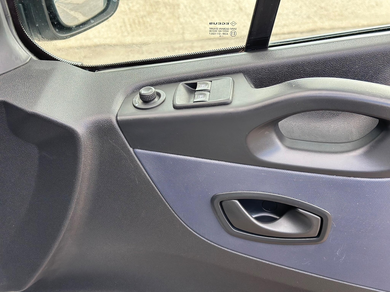 Used Vauxhall Vivaro 2016 for sale - 76060911: Photo 32