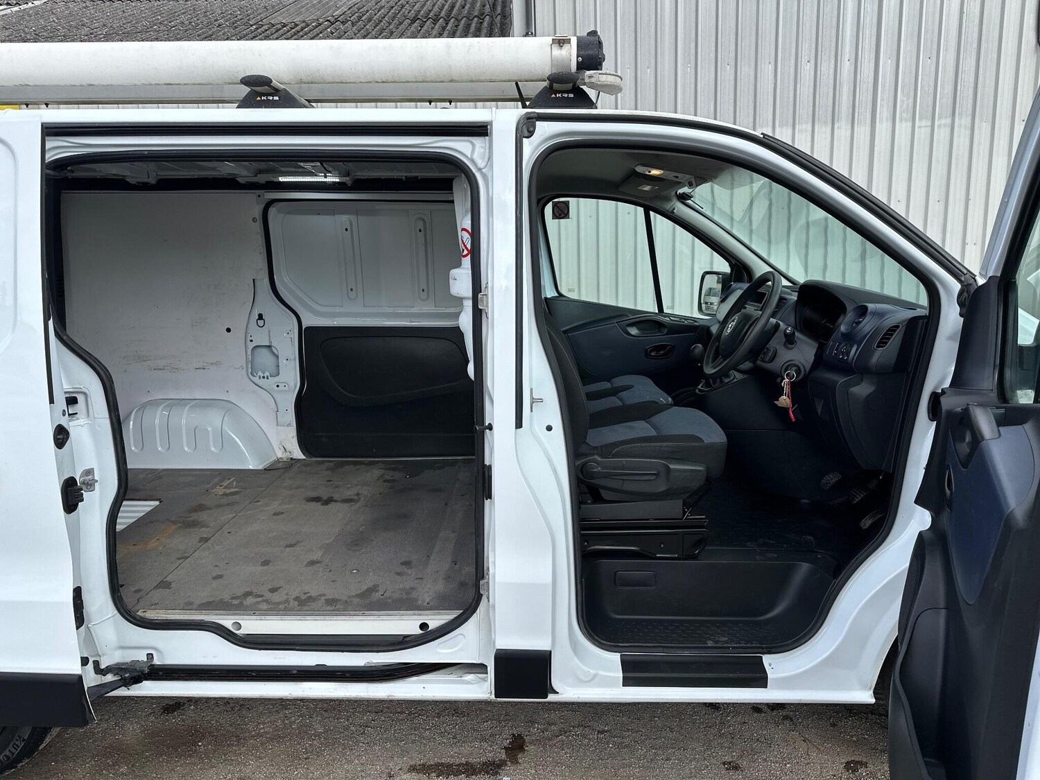 Used Vauxhall Vivaro 2016 for sale - 76060911: Photo 39