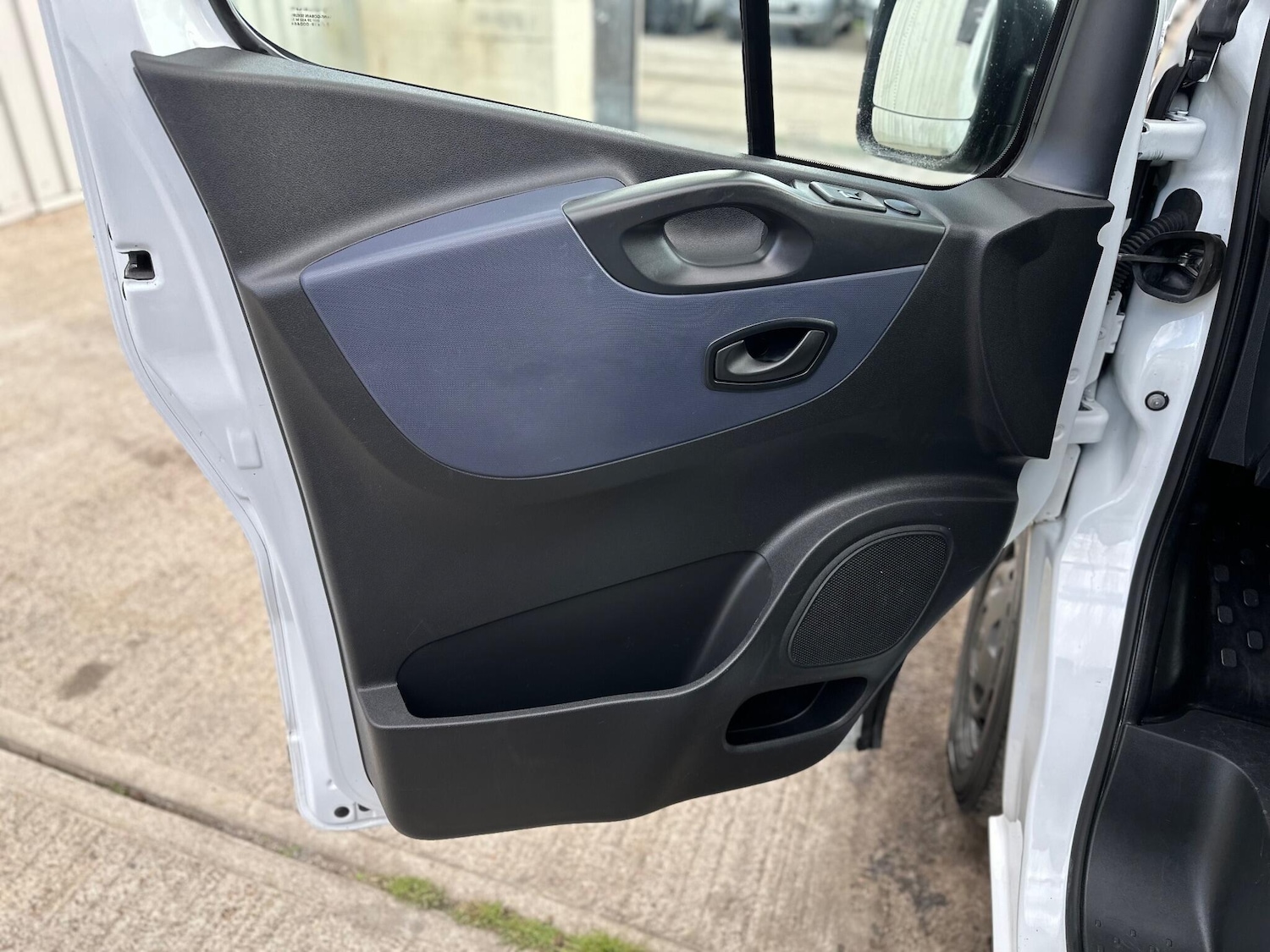 Used Vauxhall Vivaro 2016 for sale - 76060911: Photo 49