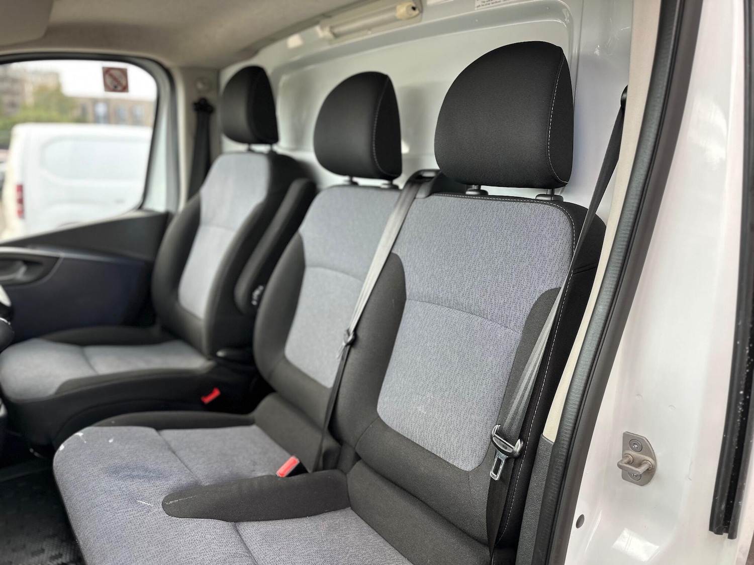 Used Vauxhall Vivaro 2016 for sale - 76060911: Photo 52