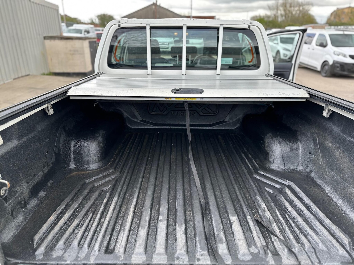 Used Toyota Hilux for sale - 78135770: Photo 14