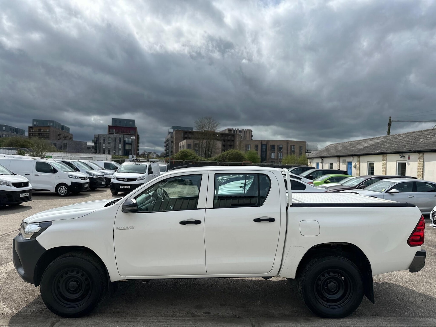 Used Toyota Hilux for sale - 78135770: Photo 23