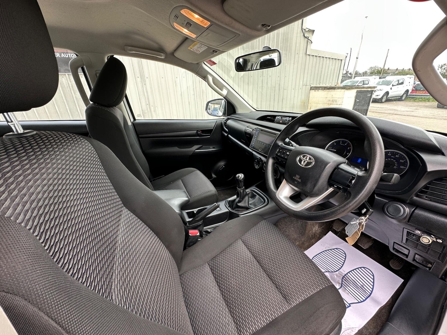 Used Toyota Hilux for sale - 78135770: Photo 37