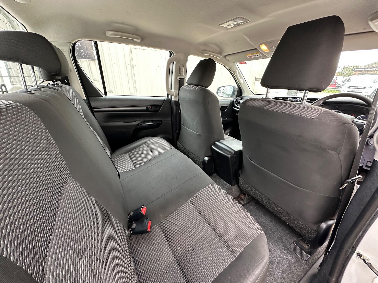 Used Toyota Hilux for sale - 78135770: Photo 45