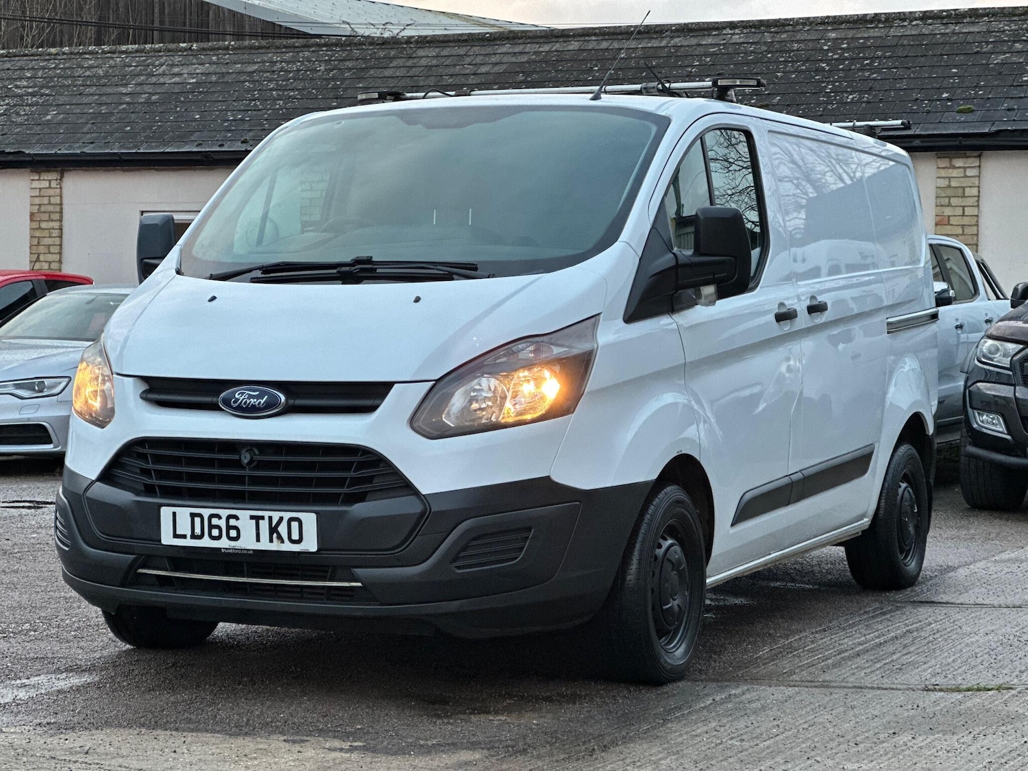 Used Ford Transit Custom 2016 for sale - 77305594: Photo 3