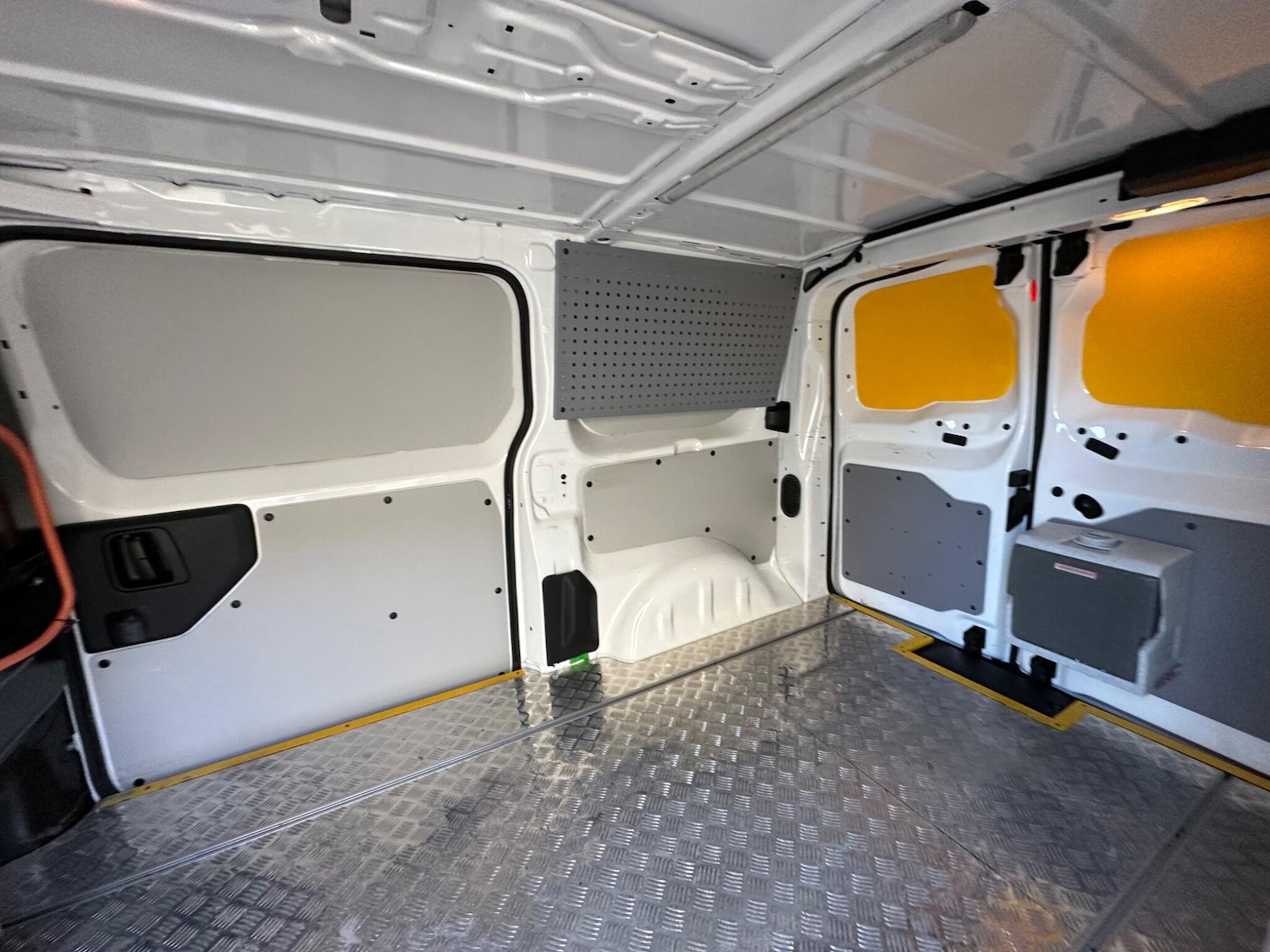 Used Vauxhall Vivaro for sale - 78057764: Photo 18