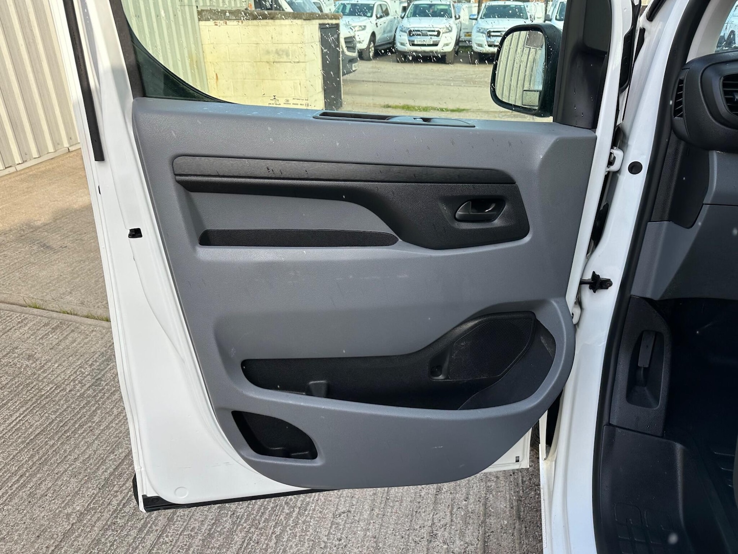 Used Vauxhall Vivaro for sale - 78057764: Photo 59