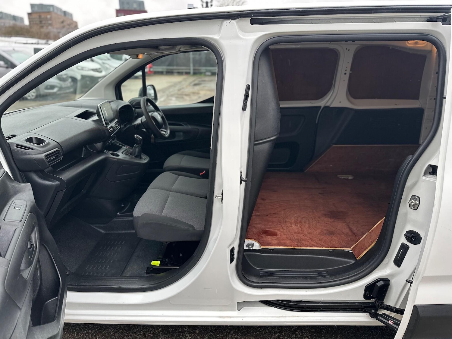 Used Citroen Berlingo 2019 for sale - 77909479: Photo 14