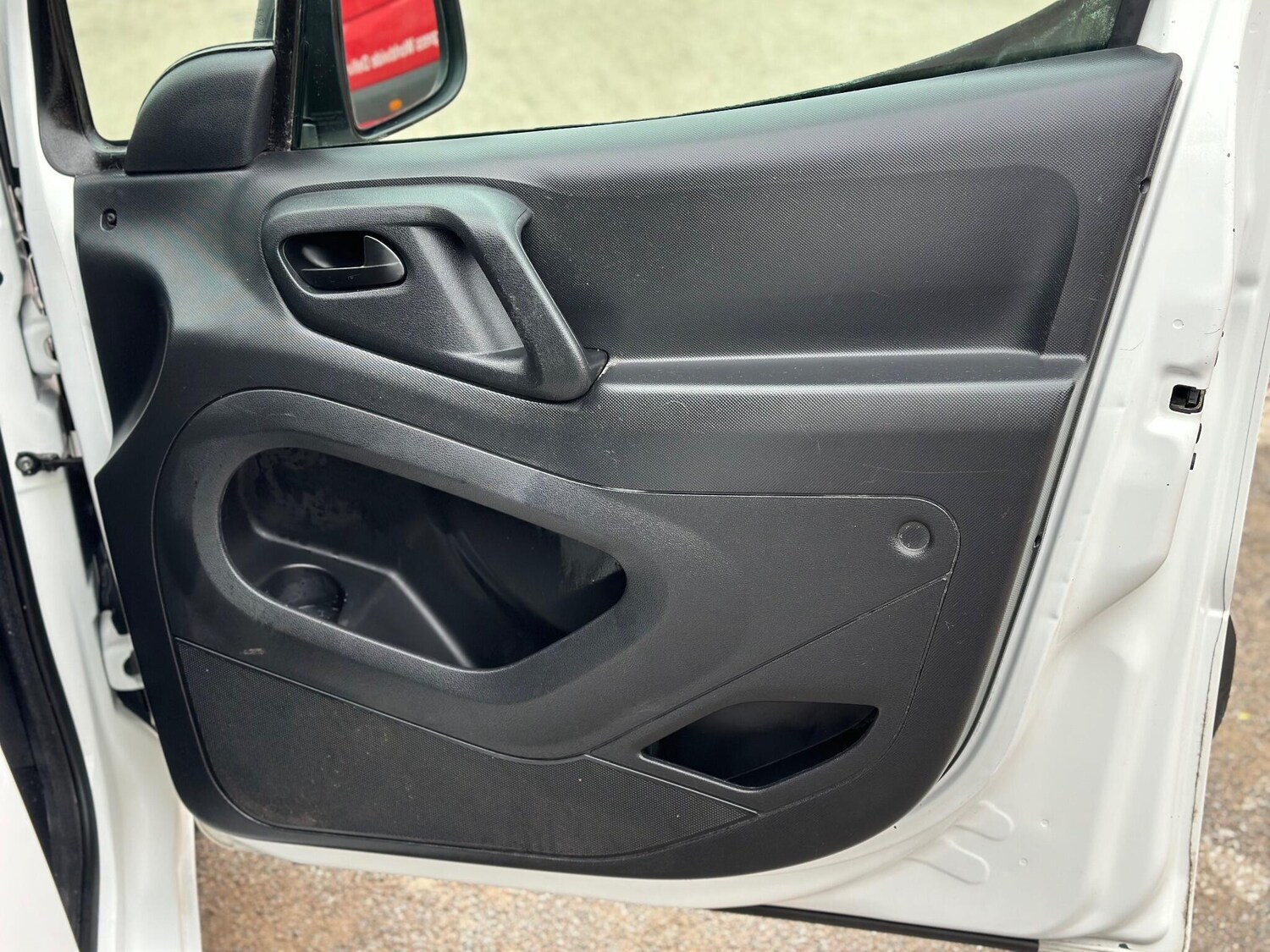 Used Citroen Berlingo 2014 for sale - 76094555: Photo 28